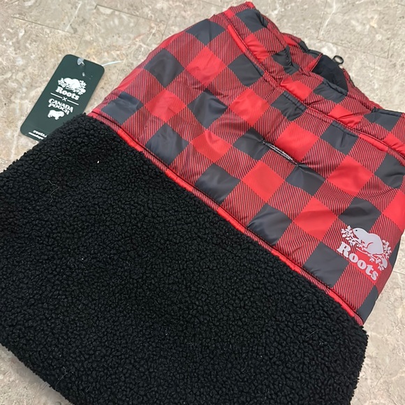 Roots x Canada Pooch Park Plaid Sherpa Vest - Picture 1 of 5